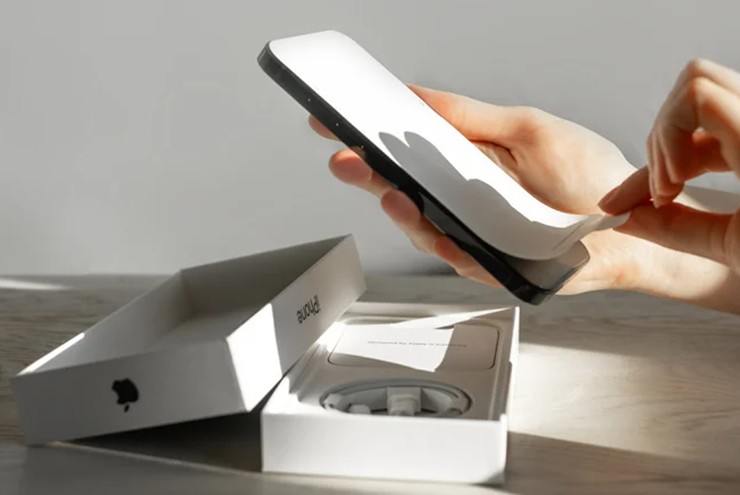 Bí mật phía sau cảm giác “đã” khi mở hộp iPhone mới - 1