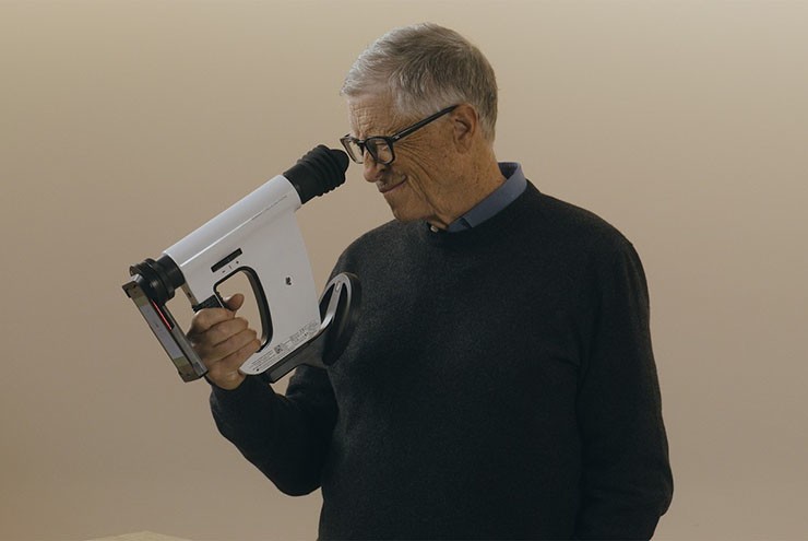 Bill Gates đang hợp tác với công ty Remidio của Ấn Độ để phát triển máy quét này.
