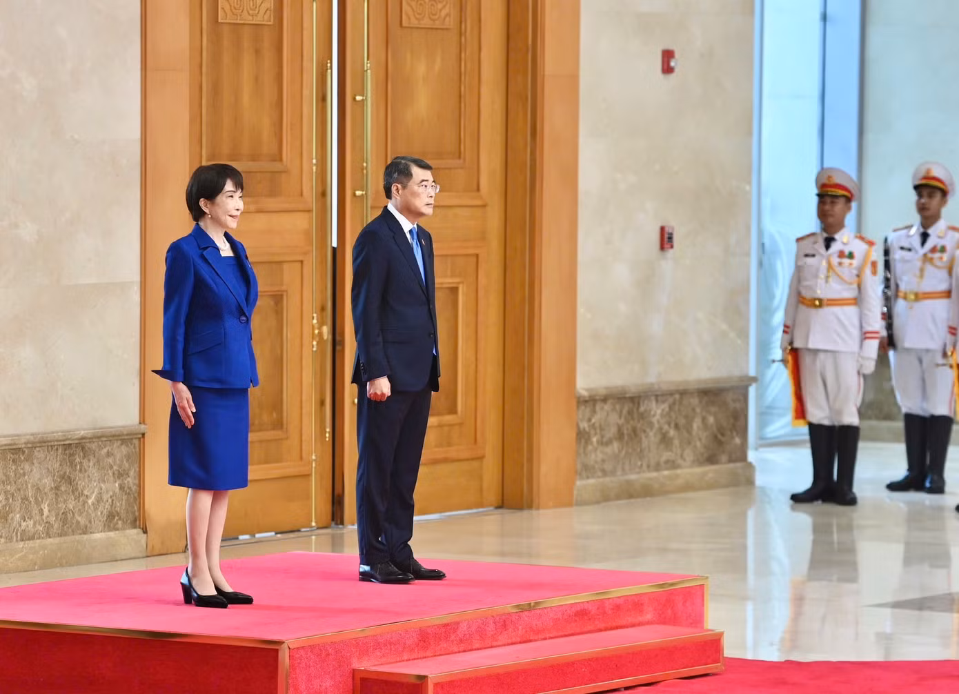 Thủ tướng Lê Minh Hưng chủ trì lễ đón chính thức Thủ tướng Nhật Bản Takaichi Sanae. Ảnh: Như Ý