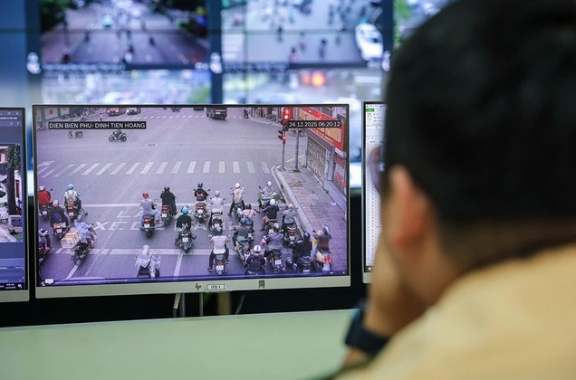 Hiện nay, camera AI hoạt động 24/7, tự động bắt lỗi người dân cần thận trọng khi tham gia giao thông. Ảnh: Nhật Thịnh