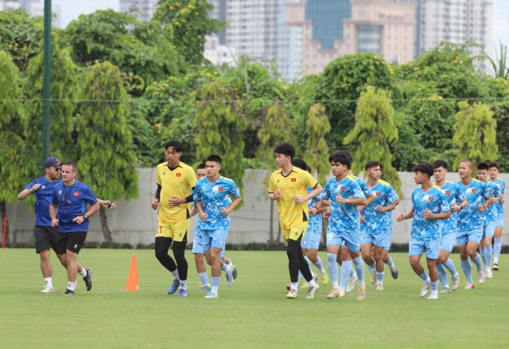 U19 Việt Nam tập luyện tại Hà Nội. (Ảnh: VFF). 