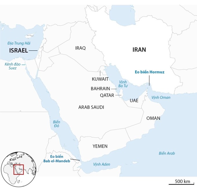 Khoảnh khắc Iran phóng tên lửa nhằm vào loạt tàu chiến Mỹ - 1