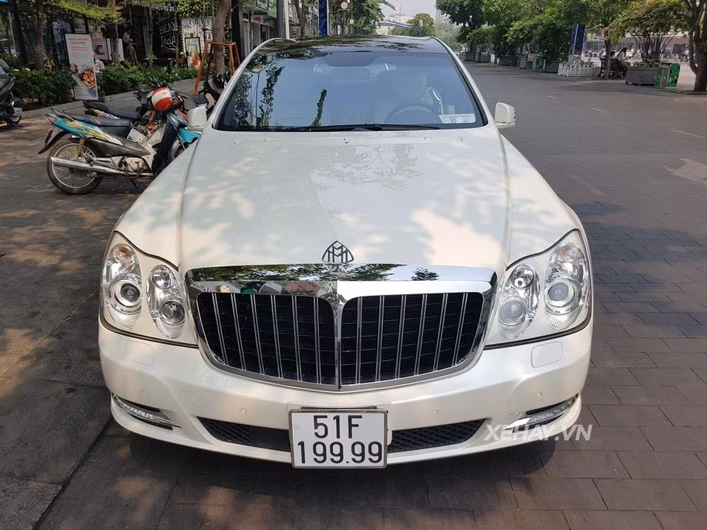 Tài sản có giá trị lớn nhất được đưa ra đấu giá tới đây là xe Maybach 62S biển số 51F-199.99. Ảnh: T.L./Xehay