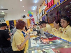 Tối 12-5, chóng mặt trước giá vàng thế giới