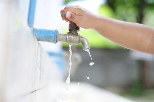 Dấu hiệu nhà có phong thủy xấu, “chặn đứng” tài lộc, bảo sao làm mãi không giàu