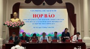 Công bố Lệnh của Chủ tịch nước về luật thuế liên quan đến hộ kinh doanh