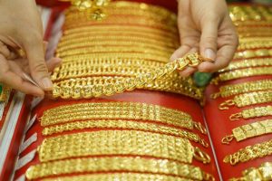 Chốt giá vàng hôm nay ngày 14/5 nằm yên nghe ngóng