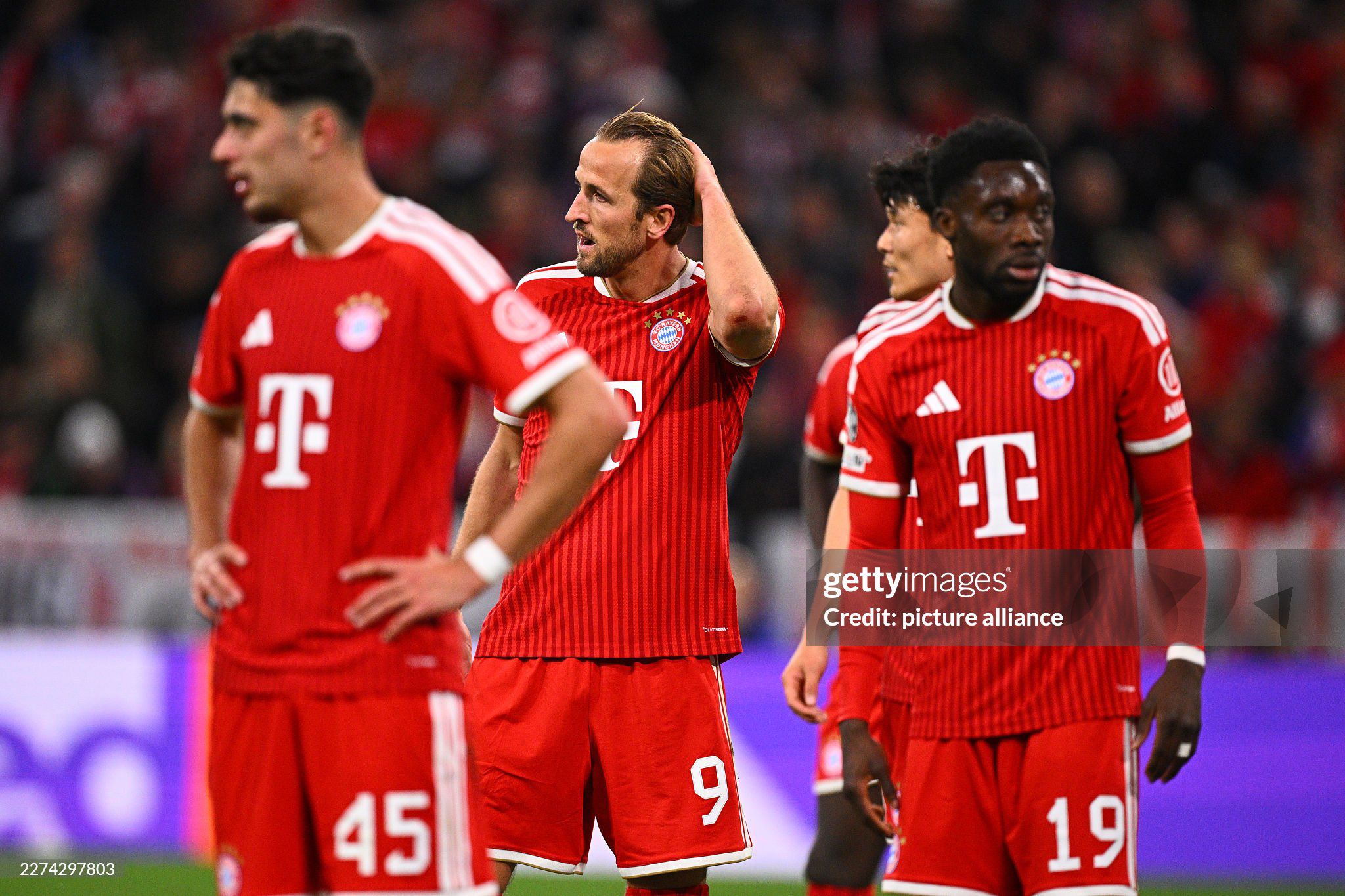 Bayern Munich bị loại đáng tiếc