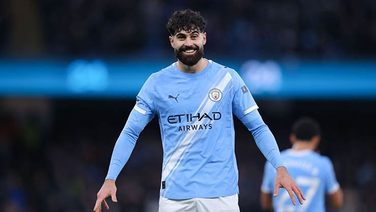 Josko Gvardiol lọt vào tầm ngắm của Man City và Bayern Munich