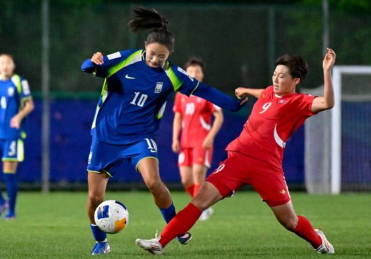 Video bóng đá nữ U17 Triều Tiên - U17 Hàn Quốc: Thảm bại nặng nề, hẹn đấu Nhật Bản (Giải châu Á) - 1