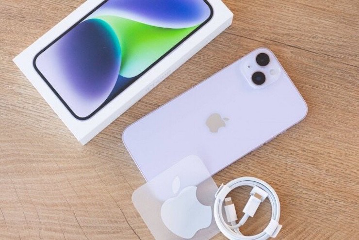 iPhone 14.