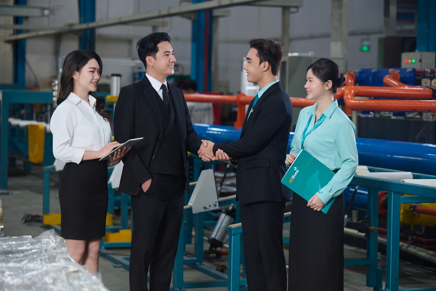 Khách hàng cần một ngân hàng có thể thấu hiểu và xuất hiện đúng lúc