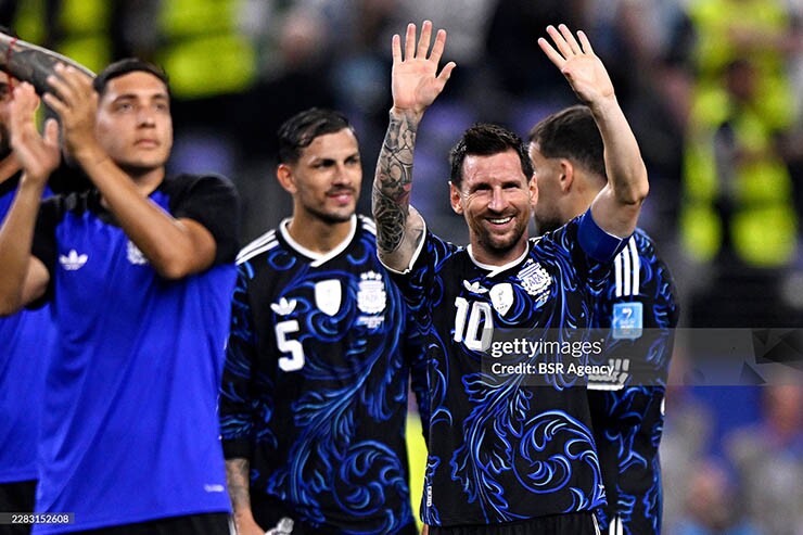 Argentina toàn thắng vòng bảng