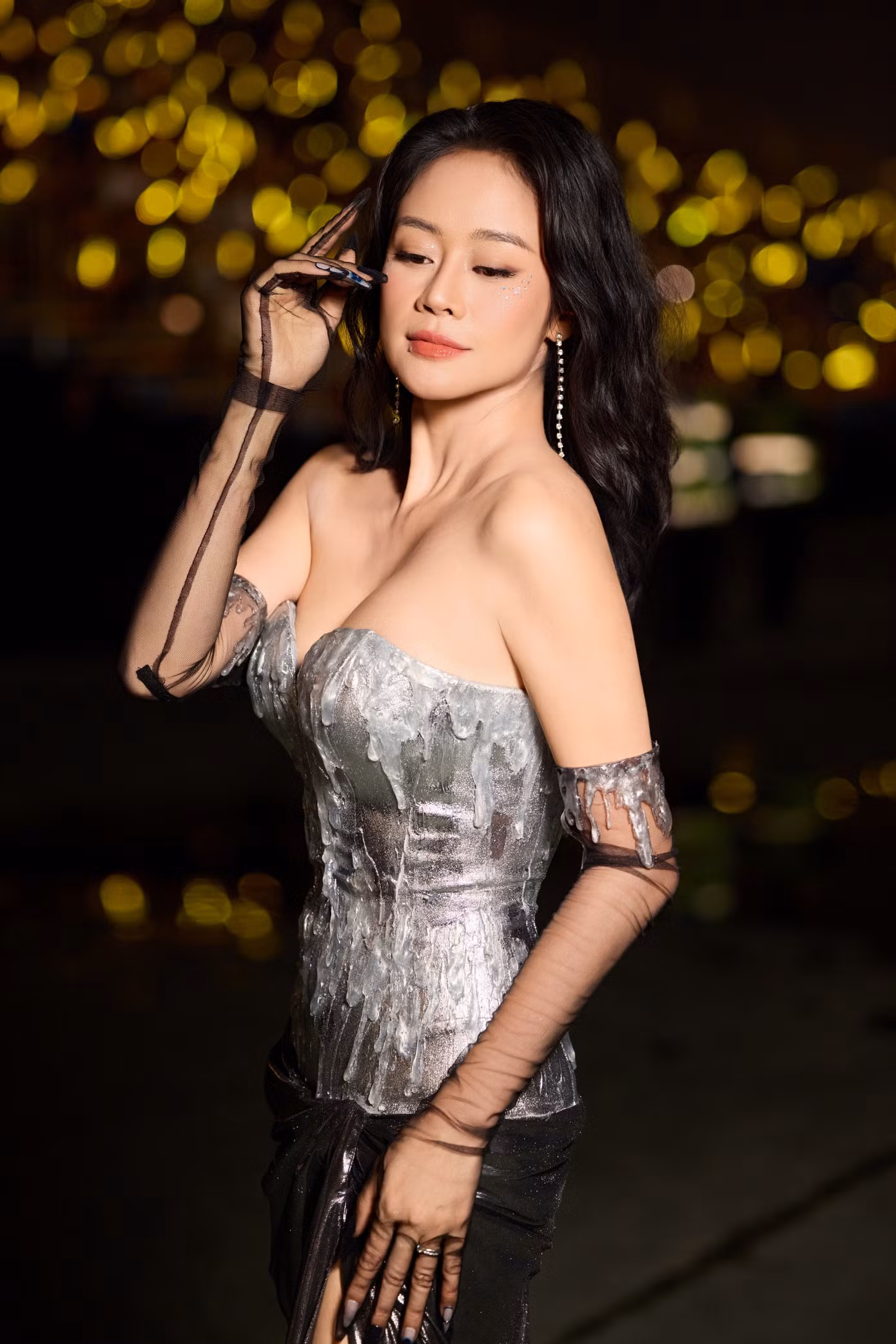 Nữ MC chia sẻ sức ép hâm nóng 20.000 khán giả ở concert Thanh xuân - 5