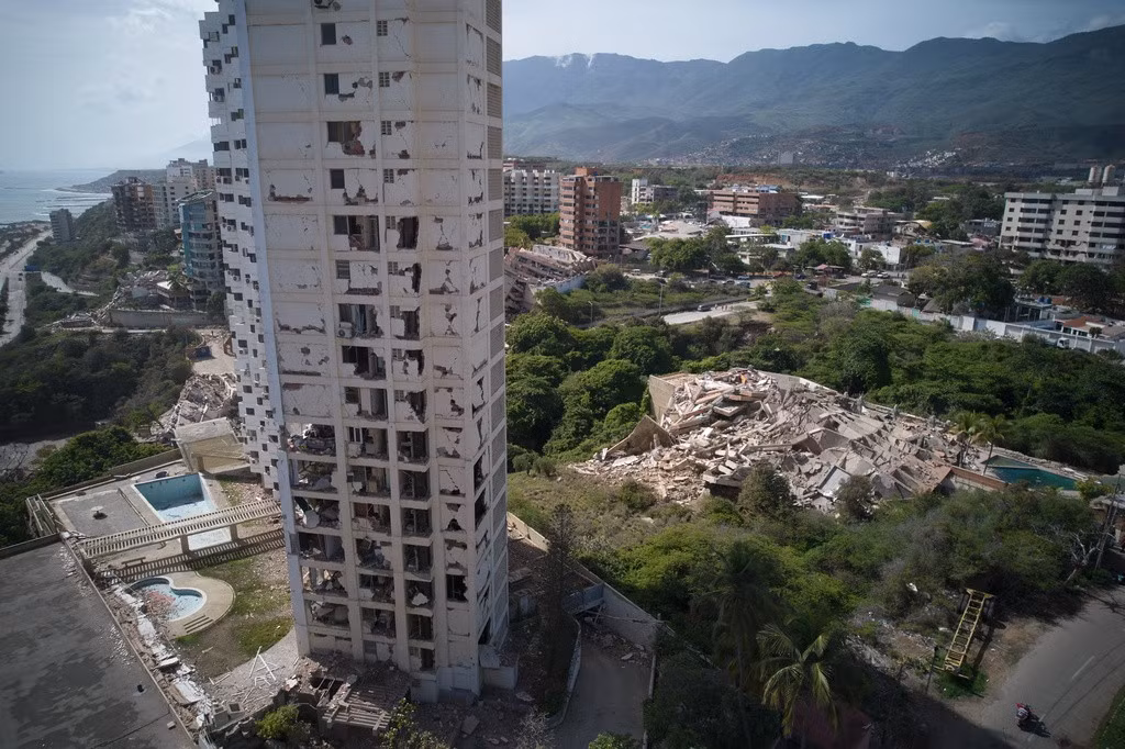 Venezuela căng mình giành sự sống dưới đống đổ nát, nhiều nước khẩn cấp hỗ trợ - 3