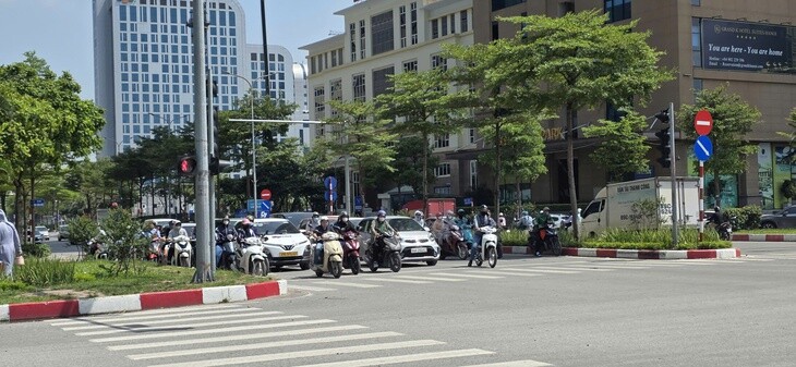 Miền Bắc trải qua những ngày nắng nóng đỉnh điểm.