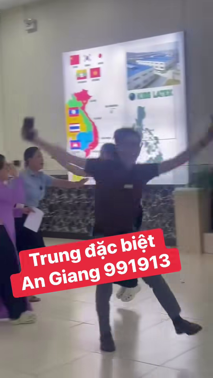 Diễn biến mới vụ clip trúng độc đắc xổ số miền Nam gây “bão” mạng xã hội - 2