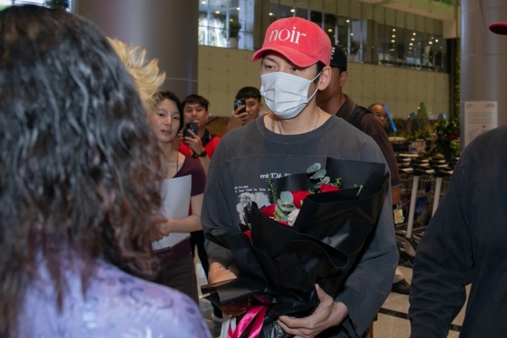 Ji Chang Wook có mặt tại sân bay quốc tế Đà Nẵng tối 27/6 để tham dự DANAFF IV