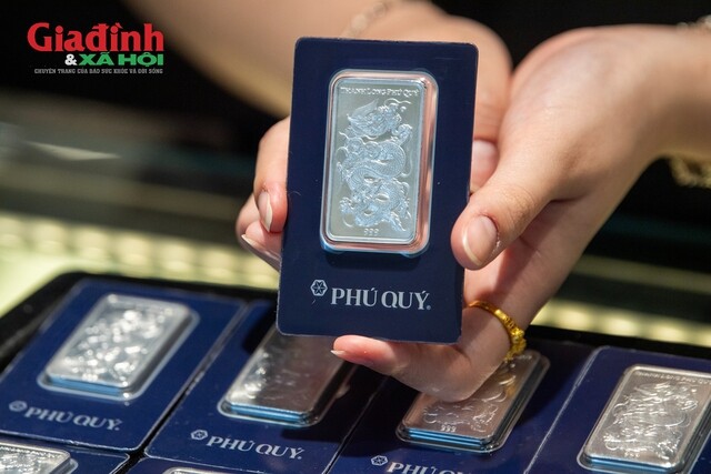 Giá bạc hôm nay ngày 30/6, bạc Phú Quý, Doji, Ancarat, Sacombank-SBJ chốt tháng áp lực giảm giá vẫn bao trùm thị trường, giá bán ở vùng 59 triệu đồng/kg.