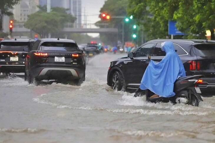 Chuyên gia cảnh báo dòng sông khí quyển gây mưa lớn ở miền Bắc.