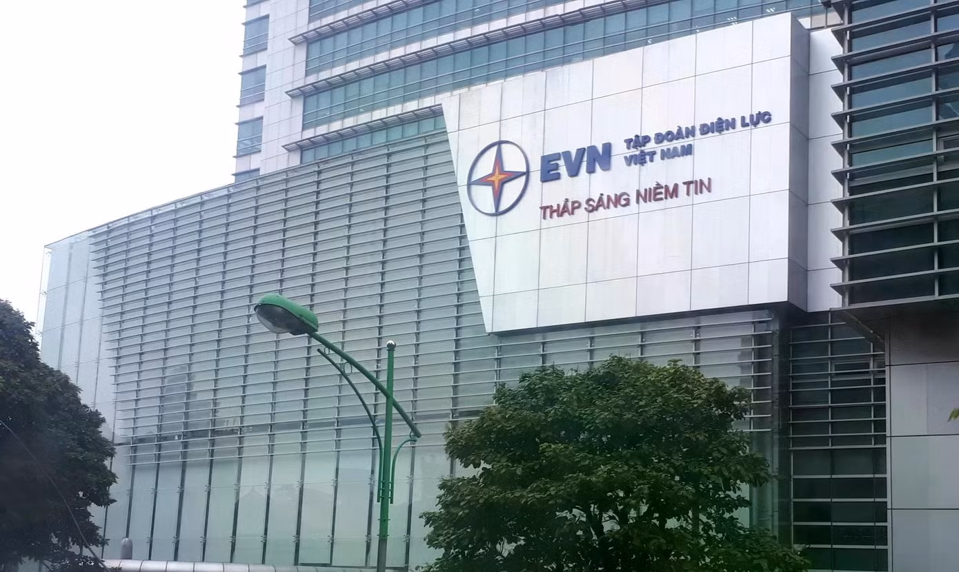 Lương bình quân nhân viên EVN gần 40 triệu đồng/tháng