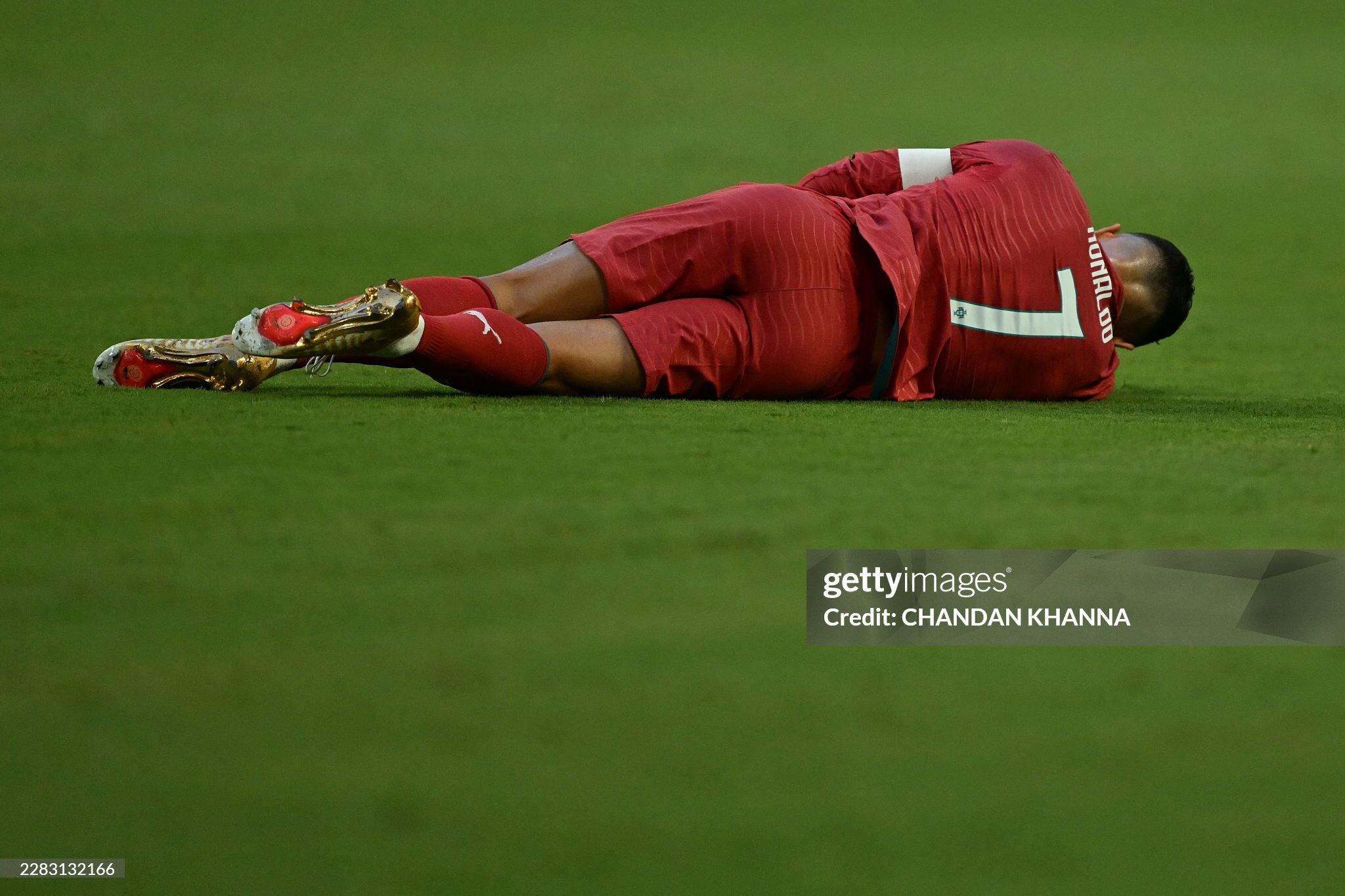 Bồ Đào Nha vất vả đấu Colombia: Ronaldo ôm vai đau đớn, hụt siêu phẩm - 3