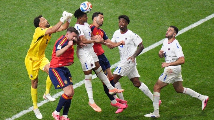 "Tý hon" Cape Verde liên tiếp tạo địa chấn khi cầm hòa cả Tây Ban Nha lẫn Uruguay