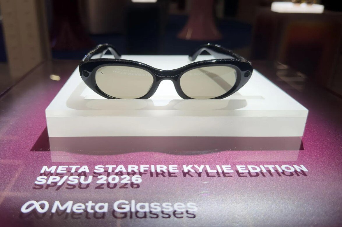 Kính thông minh&nbsp;Meta Glasses 2026 mới.