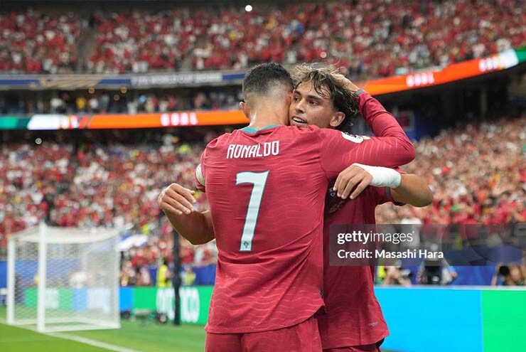 Sự có mặt của Felix giúp Ronaldo thi đấu dễ dàng hơn