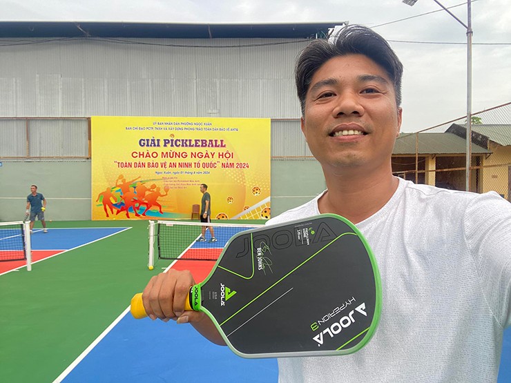 HLV Ngọc Thuận cho rằng trang phục pickleball cũng tựa như trang phục tennis nhưng lại bị chỉ trích