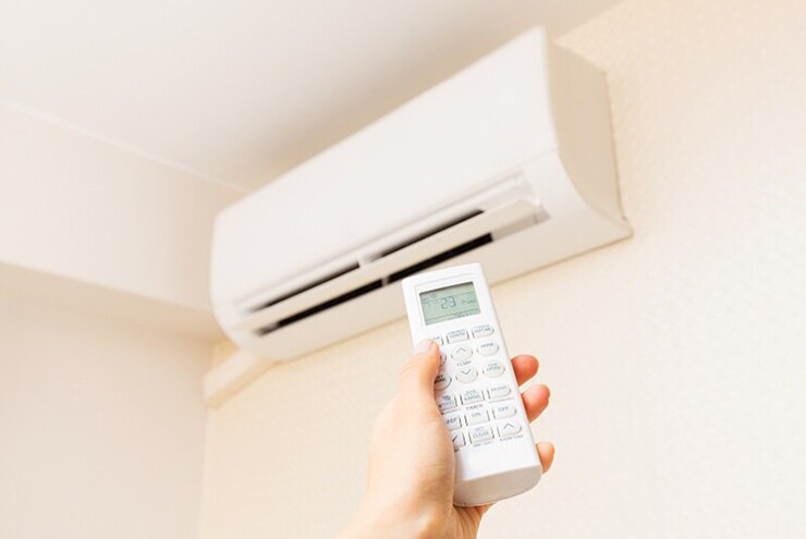 Thay vì điều chỉnh nhiệt độ điều hòa thấp....
