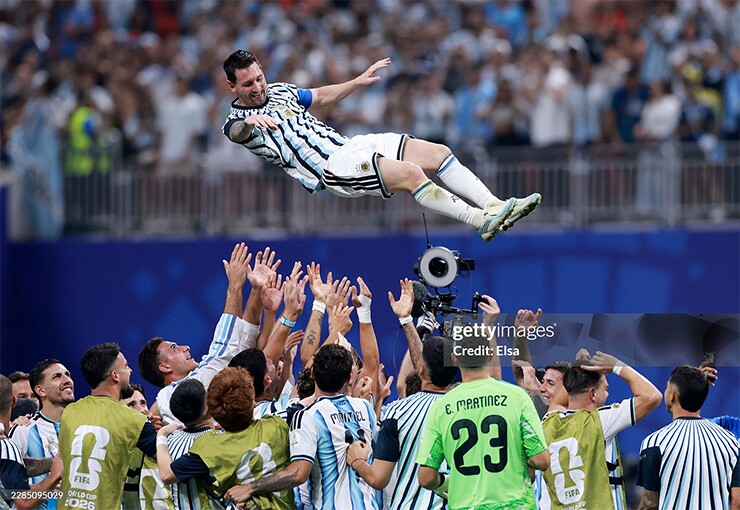 Argentina thoát hiểm ngoạn mục để góp mặt ở tứ kết World Cup 2026
