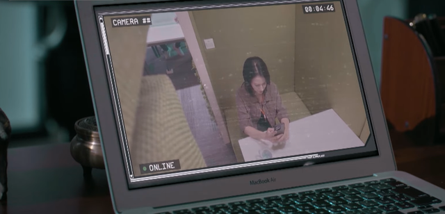 Lão Công lén đặt camera để theo dõi con gái. Ảnh VTV 