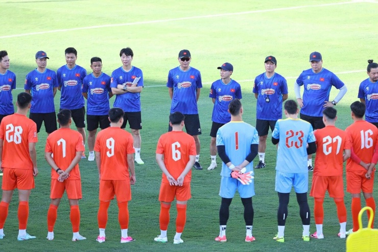 HLV Kim Sang Sik đặt ra nhiều mục tiêu cho các học trò&nbsp;