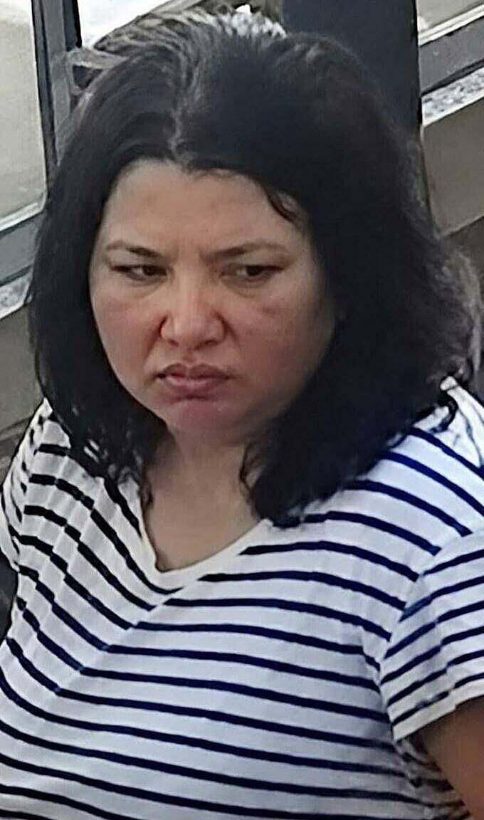 Anastasia B. - nghi phạm đánh bom tài phiệt Ukraine. Ảnh: Interpol