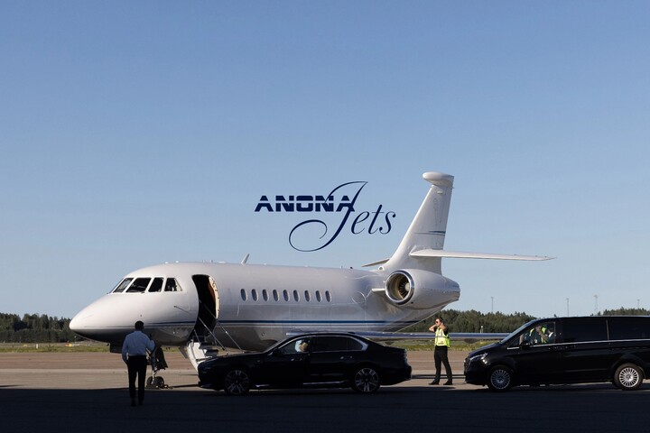Nhiều cổ động viên Na Uy thuê chuyên cơ riêng để đến Mỹ cổ vũ đội nhà. (Ảnh: Anona Jets)