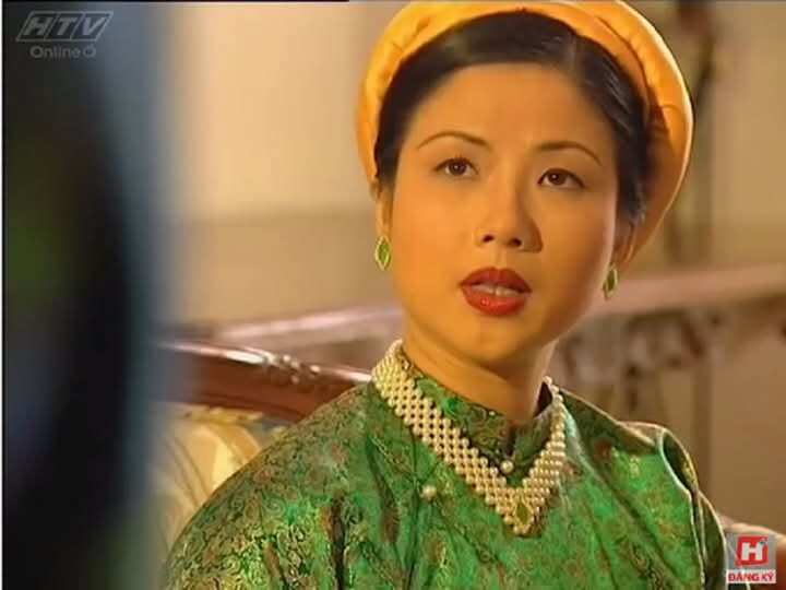 Phó Giáo sư thể hiện thành công vai Nam Phương hoàng hậu, bỏ dở nghiệp diễn xuất chuyển qua giảng dạy giờ ra sao? - 3