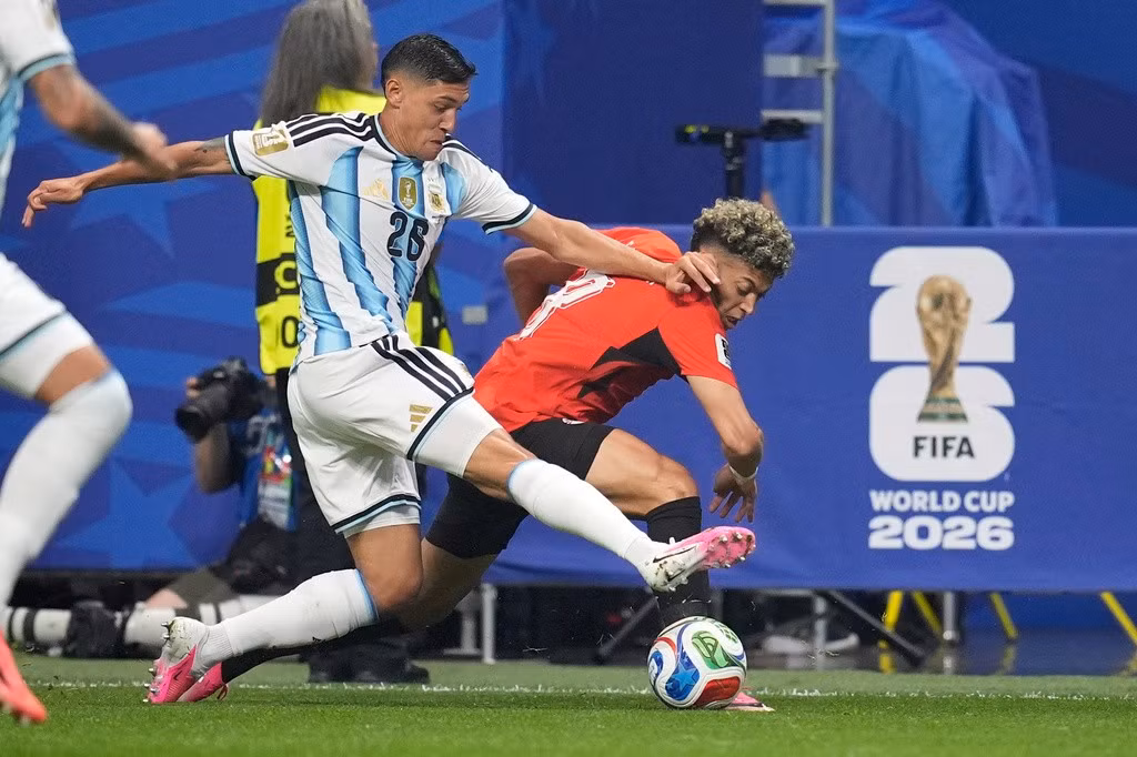 Góc nhìn qua số thẻ phạt tại World Cup 2026: Argentina được ưu ái, tuyển Anh bị bắt chẹt? - 2