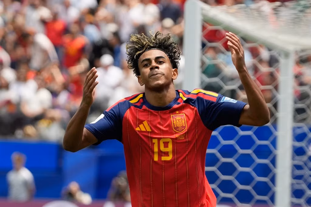 Giá khởi điểm cho cuộc đấu thầu bản quyền phát sóng World Cup 2030 và 2034 tại thị trường Mỹ có thể lên tới một tỷ USD.