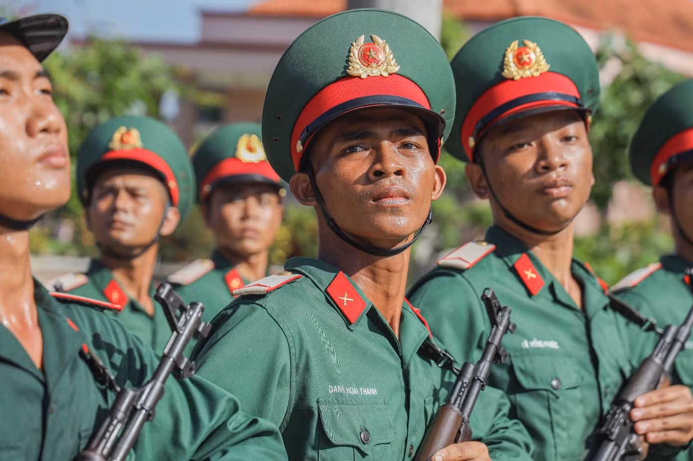 Những bài huấn luyện cường độ cao góp phần giữ vững truyền thống chiến đấu vẻ vang của Tiểu đoàn 1 Long An anh hùng. Ảnh: Tiến Bin