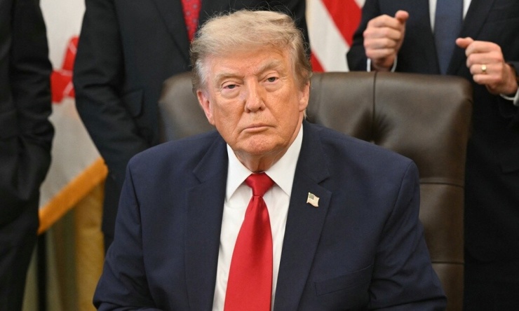 Tổng thống Donald Trump tại Phòng Bầu dục, Nhà Trắng, ngày 13/7. Ảnh: AFP