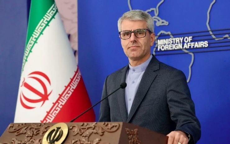 Iran tuyên bố cứng rắn về quân sự, không đàm phán với Mỹ - 1