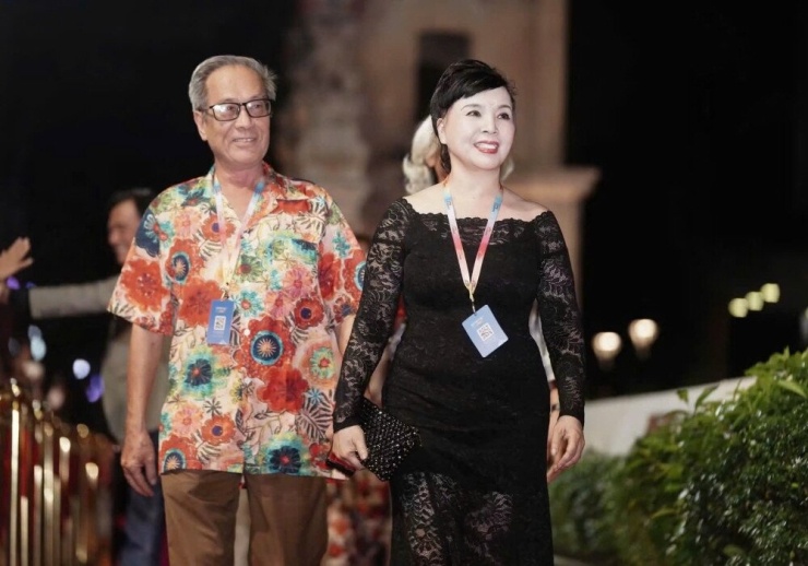 Khoảnh khắc hạnh phúc của vợ chồng Lan Hương - Tất Bình.&nbsp;