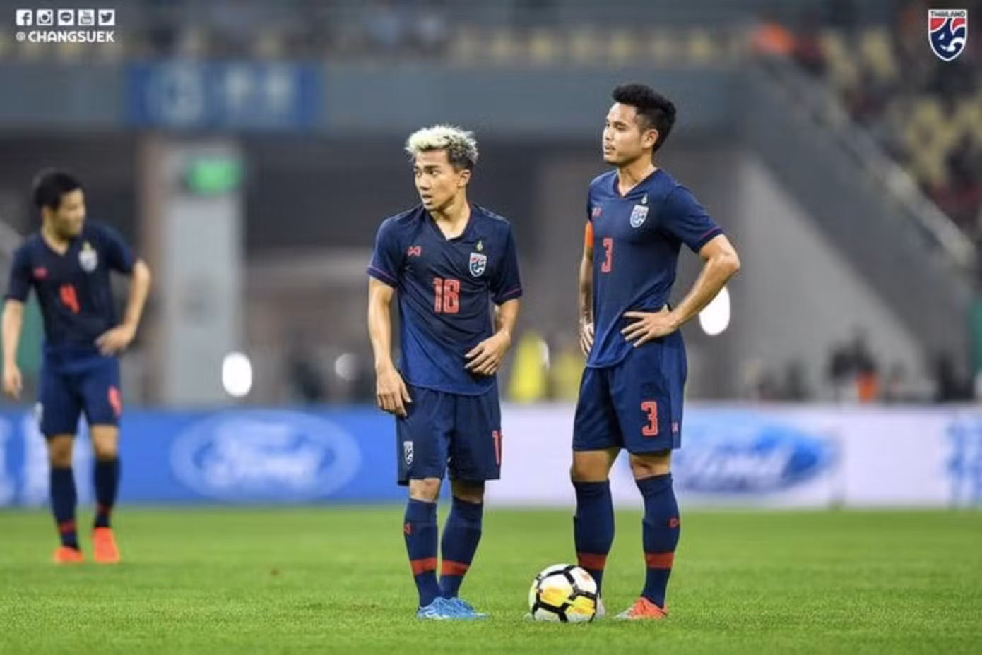 Thái Lan dự ASEAN Cup 2026 mà thiếu cả Chanathip Songkrasin và Theerathon.