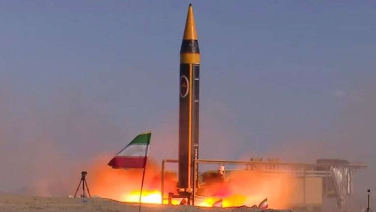 Tên lửa Iran xuyên thủng lá chắn phòng không tối tân nhất của Mỹ - 1