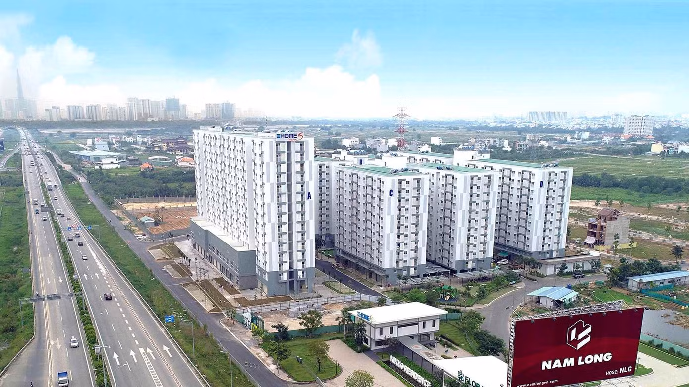 Sếp doanh nghiệp và người nhà ‘đua’ bắt đáy cổ phiếu