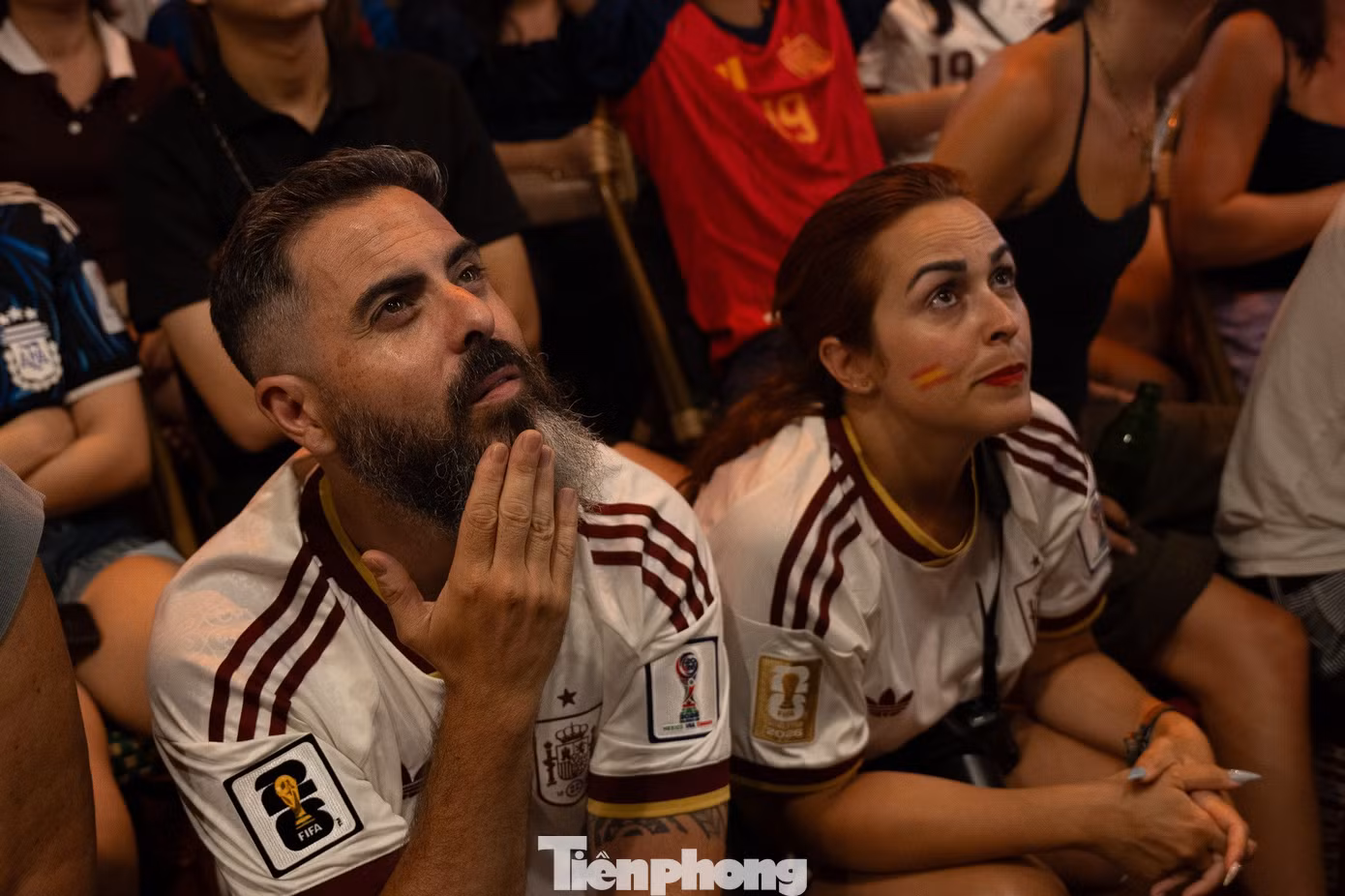 Phố cổ Hà Nội thức trắng cùng chung kết World Cup 2026 - 5