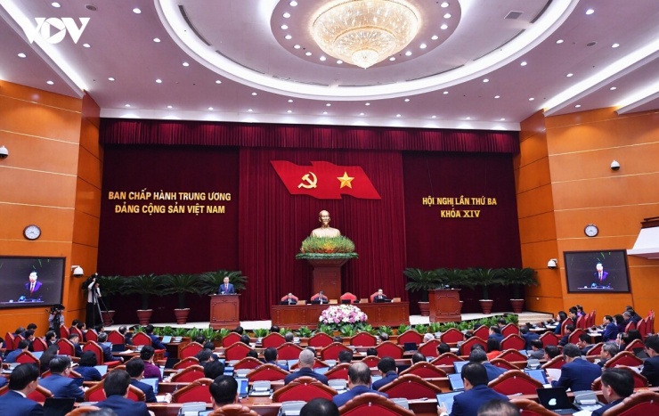 Hội nghị lần này, Ban Chấp hành Trung ương Đảng khóa XIV xem xét, quyết định những vấn đề quan trọng triển khai Nghị quyết Đại hội XIV của Đảng, nội dung về xây dựng Đảng, hệ thống chính trị và phát triển đất nước trong giai đoạn mới.