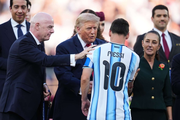 Một trận đấu mà Messi và các đồng đội bị vô hiệu hoá hoàn toàn. Ảnh: AP
