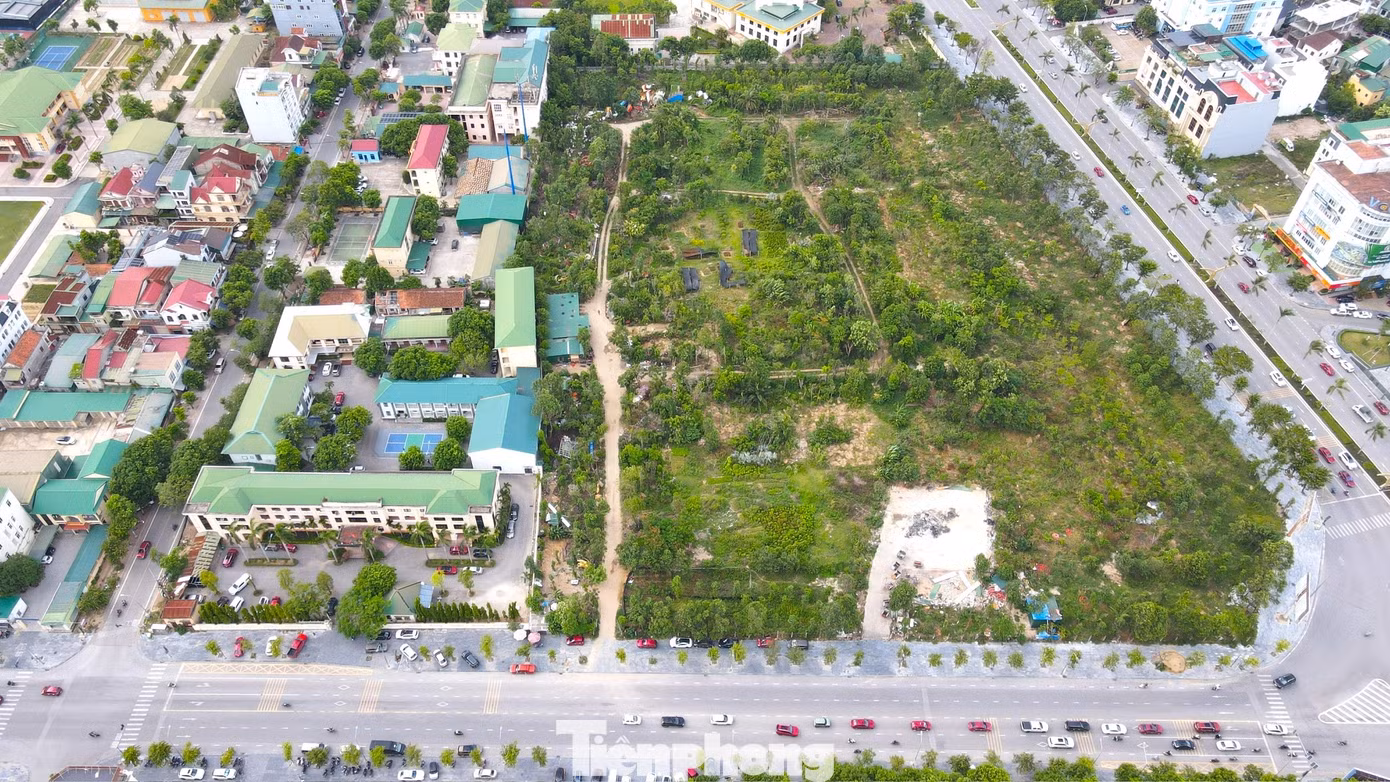 Tầng cao xây dựng tối đa được nâng từ 35 tầng lên 39 tầng, bổ sung thêm 1 - 2 tầng hầm. Chiều cao tối đa công trình không lớn hơn 155m. Quy mô dân số tăng từ 5.500 người lên 10.500 người.